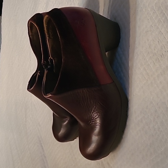 Fly London Brown/Red Zip Up Bootie, Size 39, US 8, 8.5 - Picture 3 of 9